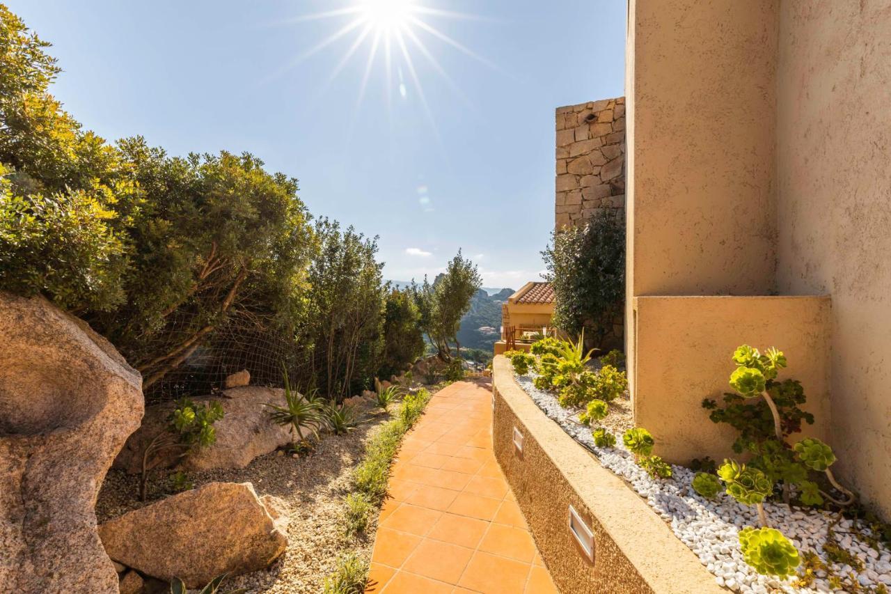 Villa Esmeralda - Free Wifi - With Swimming Pool Costa Paradiso Zewnętrze zdjęcie